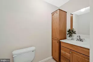 9920 Oakdale Woods Ct, Vienna, VA 22181 - Photo 30