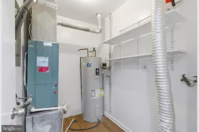 2006 Headlands Circle, Reston, VA 20191 - Photo 16