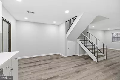 2006 Headlands Circle, Reston, VA 20191 - Photo 12