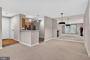 6109 Wigmore Ln, Alexandria, VA 22315 - Photo 6