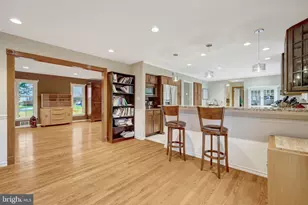 2230 Carmichael Dr, Vienna, VA 22181 - Photo 6