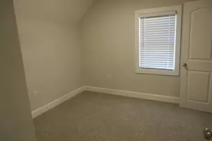 3010 Steven Martin Dr, Fairfax, VA 22031 - Photo 46