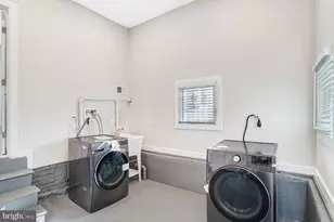 3010 Steven Martin Dr, Fairfax, VA 22031 - Photo 84