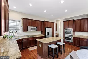 2467 Cypress Green Ln, Herndon, VA 20171 - Photo 34