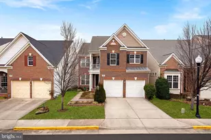 2467 Cypress Green Ln, Herndon, VA 20171 - Photo 2