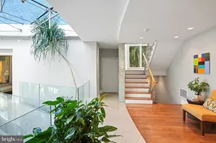 1100 Crest Ln, McLean, VA 22101 - Photo 32