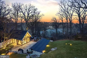 1100 Crest Ln, McLean, VA 22101 - Photo 2