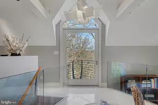 1100 Crest Ln, McLean, VA 22101 - Photo 28