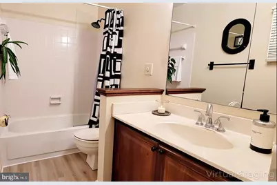 [Address not provided], Springfield, VA 22152 - Photo 6