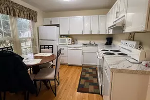 6921 Lafayette Park Dr, Annandale, VA 22003 - Photo 8