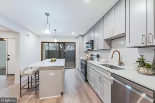 11713 Newbridge Ct, Reston, VA 20191 - Photo 12