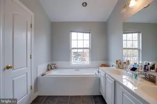 8069 Gatehouse Rd, Falls Church, VA 22042 - Photo 36