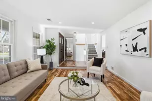 5207 Ruffner Woods Ct, Burke, VA 22015 - Photo 4