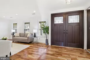 5207 Ruffner Woods Ct, Burke, VA 22015 - Photo 2