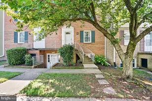 14429 Cool Oak Ln, Centreville, VA 20121 - Photo 2