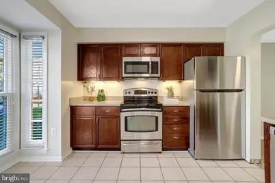6587 Bermuda Green Court, Alexandria, VA 22312 - Photo 10