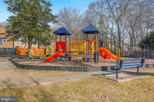 9108 Suede Ct, Fairfax, VA 22031 - Photo 30