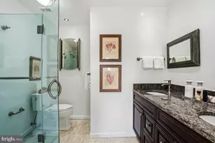 9108 Suede Ct, Fairfax, VA 22031 - Photo 16