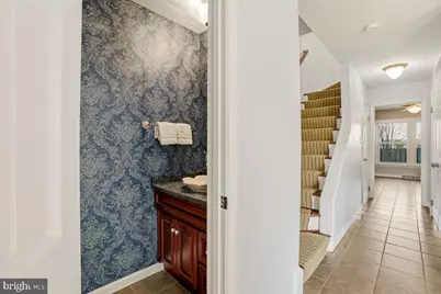 9108 Suede Court, Fairfax, VA 22031 - Photo 4