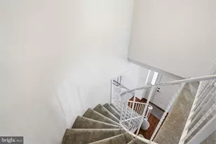 9652 Lindenbrook St, Fairfax, VA 22031 - Photo 20