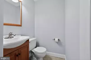 2816 Emma Lee St, Falls Church, VA 22042 - Photo 18