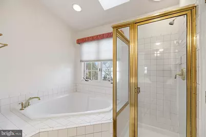 1817 Fallbrook Lane, Vienna, VA 22182 - Photo 24