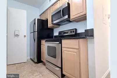 5823 Royal Ridge Drive, Springfield, VA 22152 - Photo 6