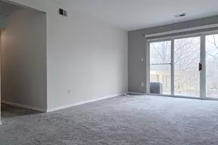 5823 Royal Ridge Dr, Springfield, VA 22152 - Photo 4