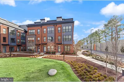 11256 Faraday Park Drive, Reston, VA 20190 - Photo 6