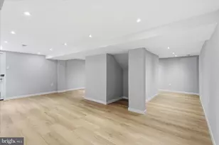 11410 Waples Mill Rd, Oakton, VA 22124 - Photo 30