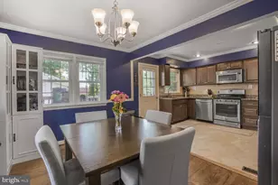 7039 Calamo St, Springfield, VA 22150 - Photo 4
