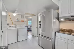 7039 Calamo St, Springfield, VA 22150 - Photo 24