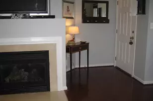 4464 Beacon Grove Cir, Fairfax, VA 22033 - Photo 6