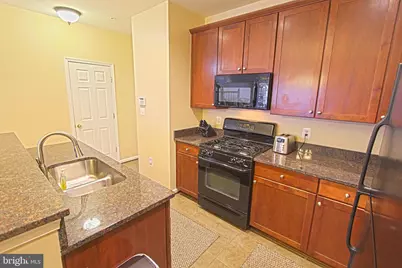 4464 Beacon Grove Circle #602A, Fairfax, VA 22033 - Photo 10