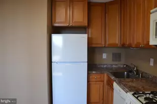 3705 S George Mason Dr, Falls Church, VA 22041 - Photo 10