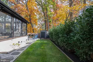 3809 Moss Dr, Annandale, VA 22003 - Photo 10