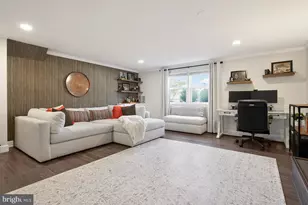 3809 Moss Dr, Annandale, VA 22003 - Photo 32