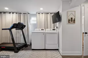 3809 Moss Dr, Annandale, VA 22003 - Photo 46