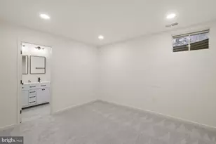 2370 Whitestone Hill Ct, Falls Church, VA 22043 - Photo 72