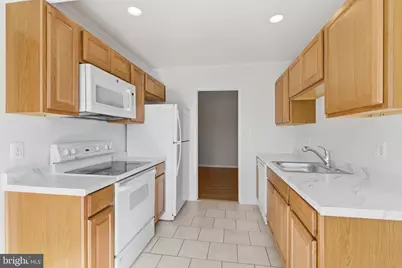 561 Florida Avenue #204, Herndon, VA 20170 - Photo 12