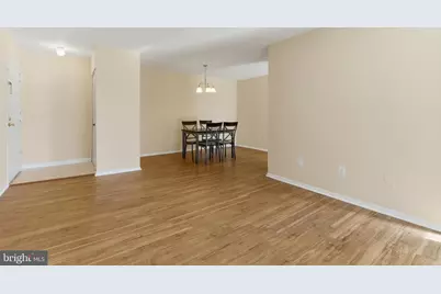 561 Florida Avenue #204, Herndon, VA 20170 - Photo 8