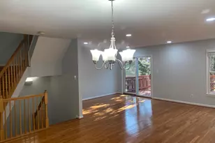 6413 Knapsack Ln, Centreville, VA 20121 - Photo 8