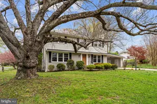 8612 Cottage St, Vienna, VA 22180 - Photo 48