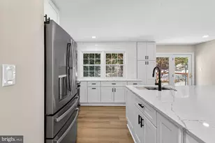 8612 Cottage Street SW, Vienna, VA 22180 - Photo 12