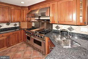 11093 Robert Carter Rd, Fairfax Station, VA 22039 - Photo 6
