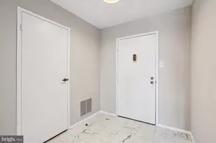 3031 Borge St, Oakton, VA 22124 - Photo 2