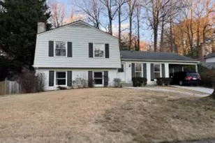 6437 Alloway Ct, Springfield, VA 22152 - Photo 2