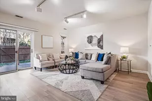 12316 Field Lark Ct, Fairfax, VA 22033 - Photo 28