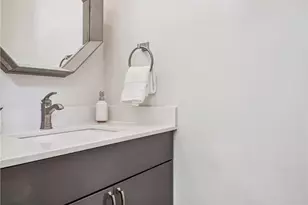 12316 Field Lark Ct, Fairfax, VA 22033 - Photo 16