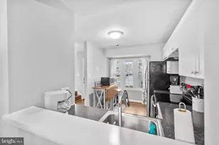 8773 Village Green Ct, Alexandria, VA 22309 - Photo 10